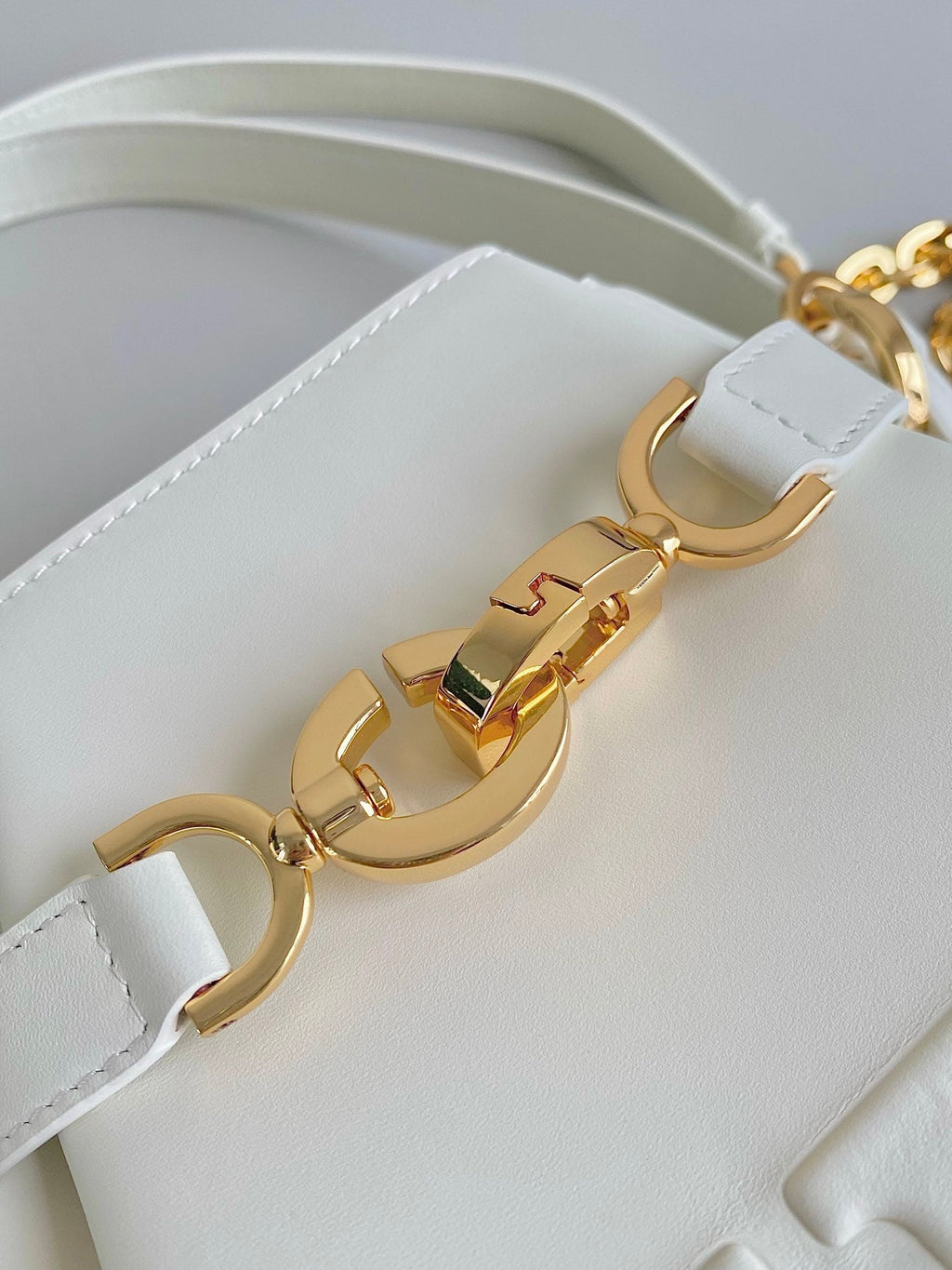 DIOR MEDIUM C'EST 24 IN WHITE CD-EMBOSSED CALFSKIN