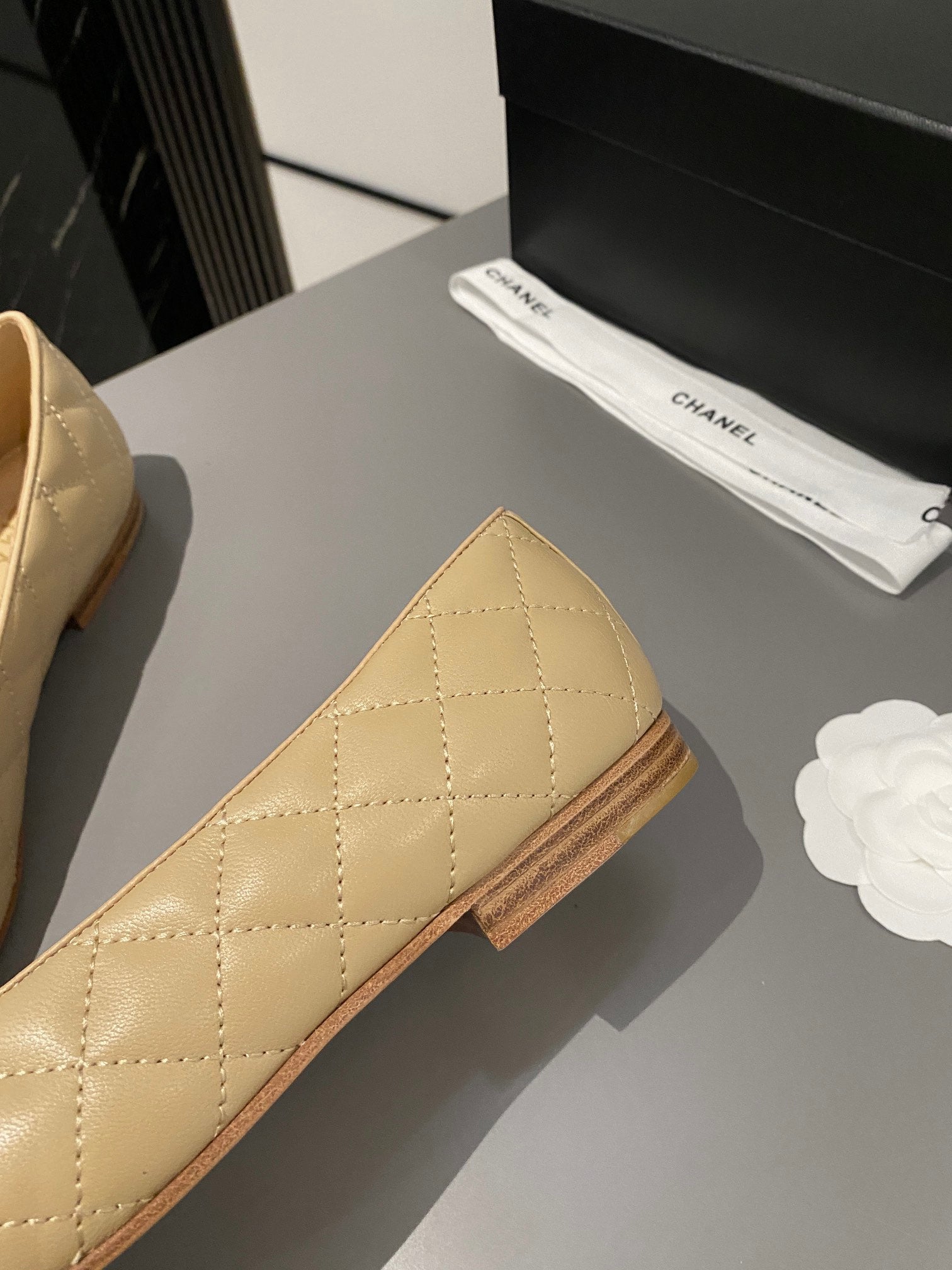 CHANEL BALLET FLAT BEIGE CREAM LAMBSKIN