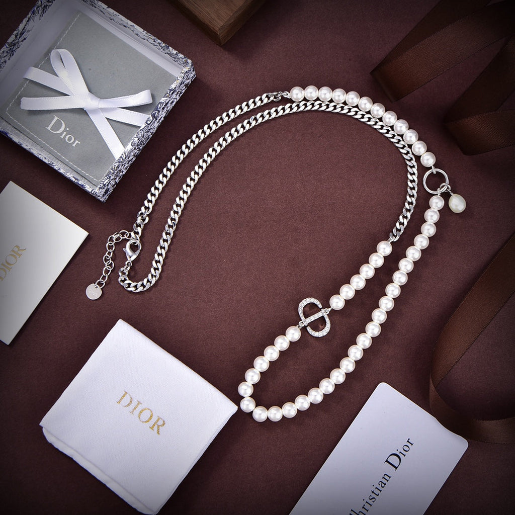 18K Dior 30 Montaigne Long Necklace