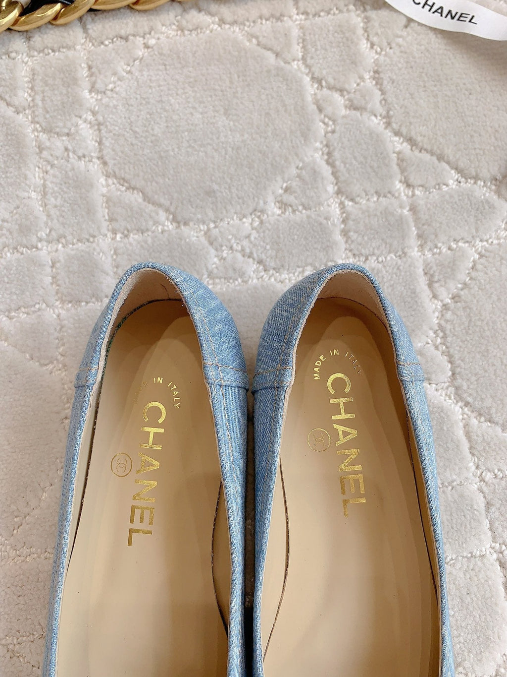 CHANEL BALLET FLATS IN LIGHT BLUE DENIM