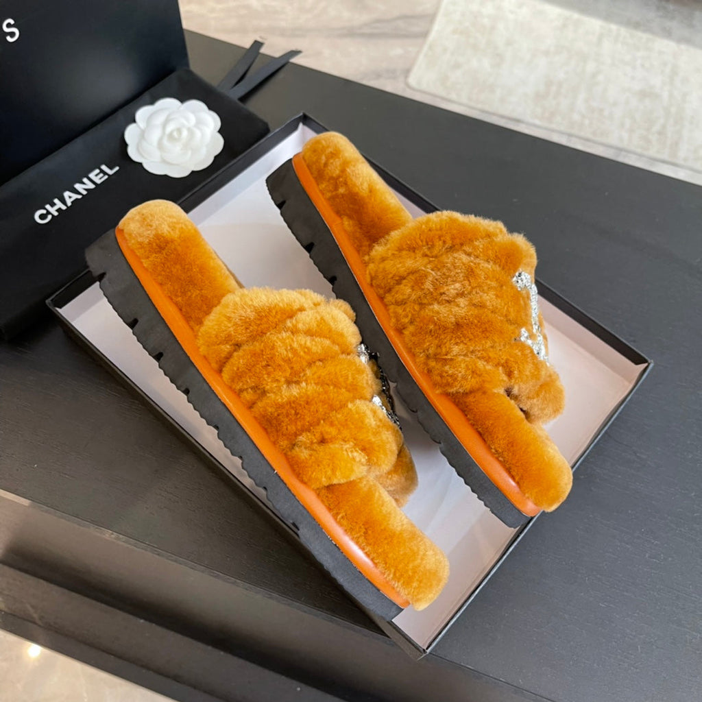 CHANEL SLIPPERS IN SAFETY ORANGE FUR