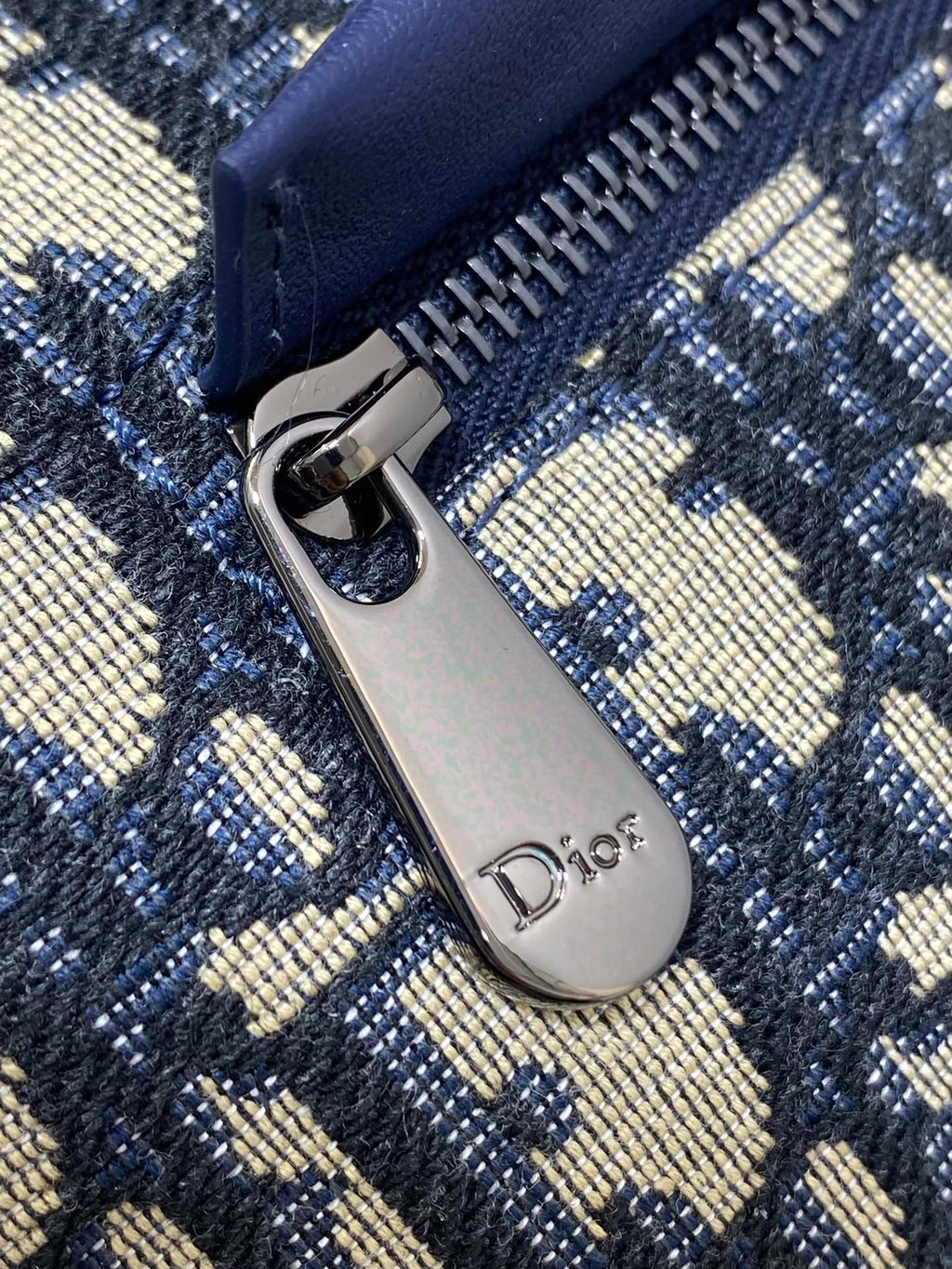 DIOR BACKPACK 19 IN BLUE OBLIQUE MONOGRAM JACQUARD