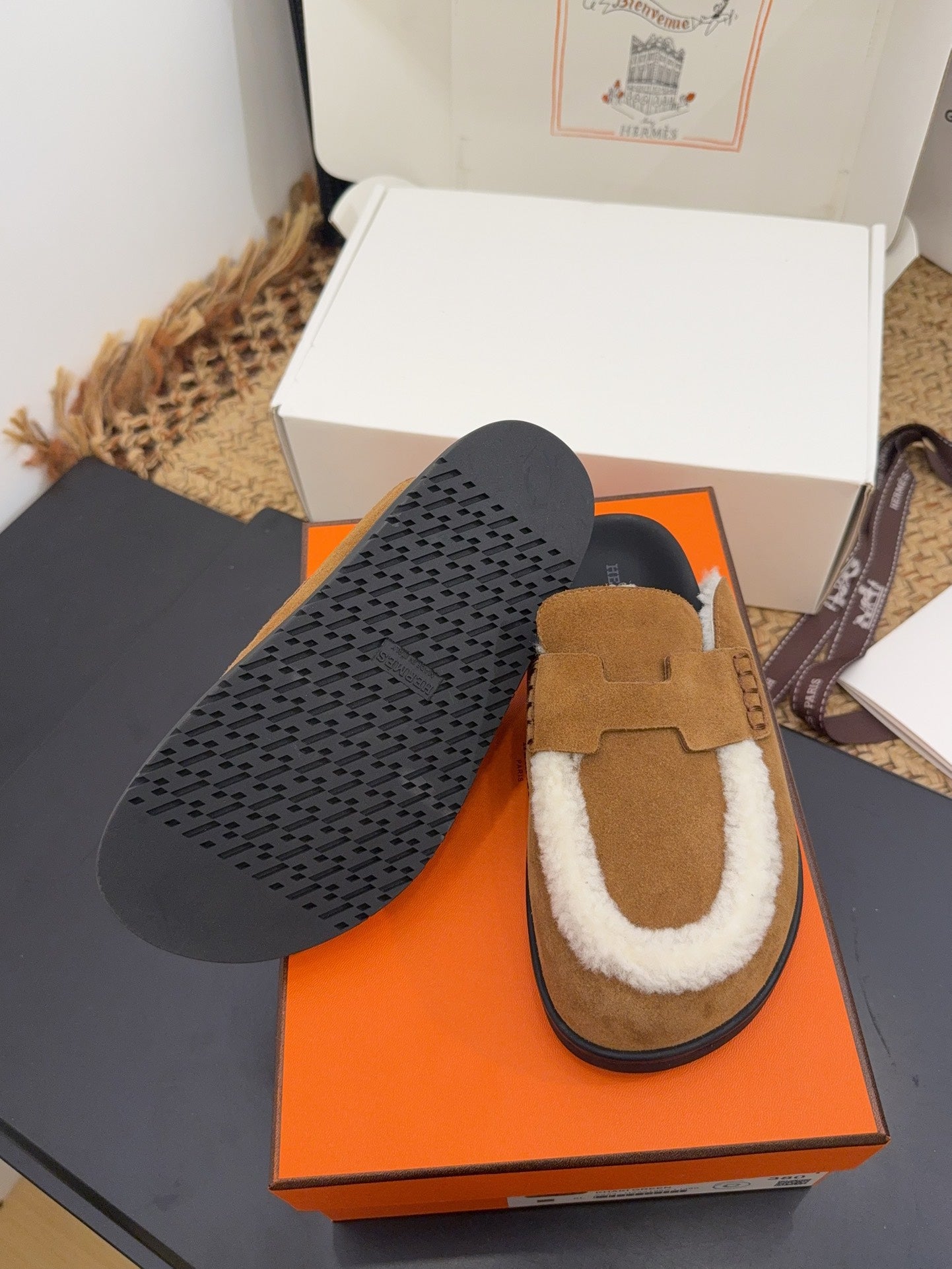 HERMES 25S MULE IN SOFT BROWN SUEDE MIX WHITE SHEARLING
