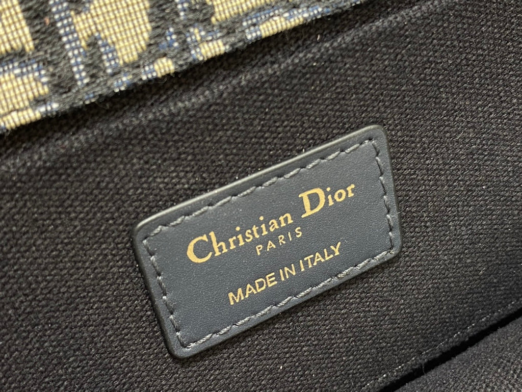 DIOR 30 MONTAIGNE 21.5CM BLUE OBLIQUE EMBROIDERY
